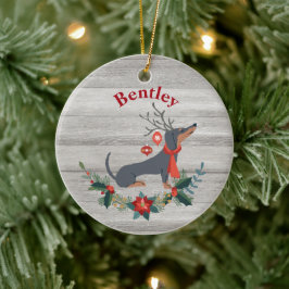 Rustikale Weihnachtszeit-Dackel mit Antlers & Gree Keramik Ornament