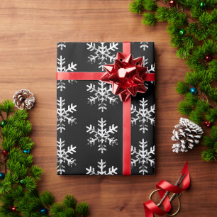 Rustikale weiße Schneeflocke bedrängte schwarze Fe Geschenkpapier