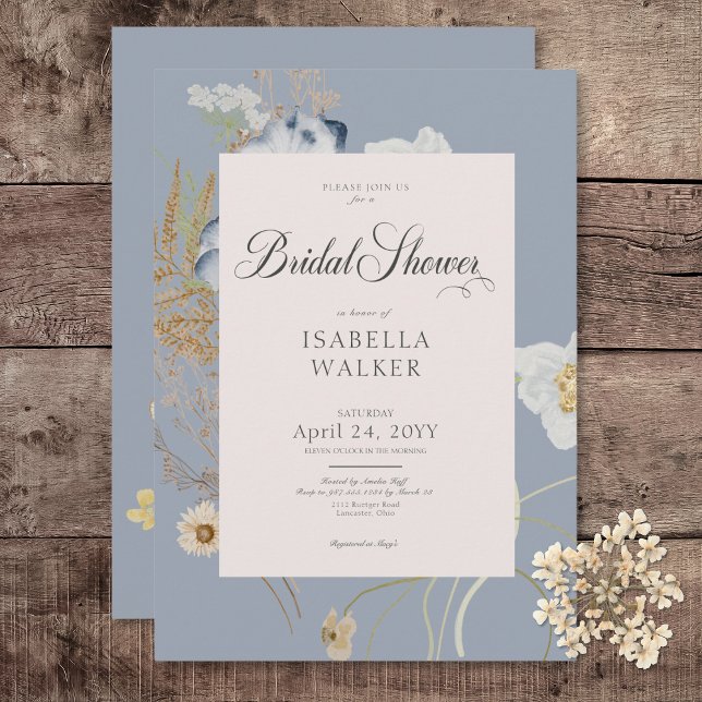 Rustikale Wildblumen auf Dusty Blue Brautparty Einladung (Rustic Wildflowers on Dusty Blue Bridal Shower Invitation)