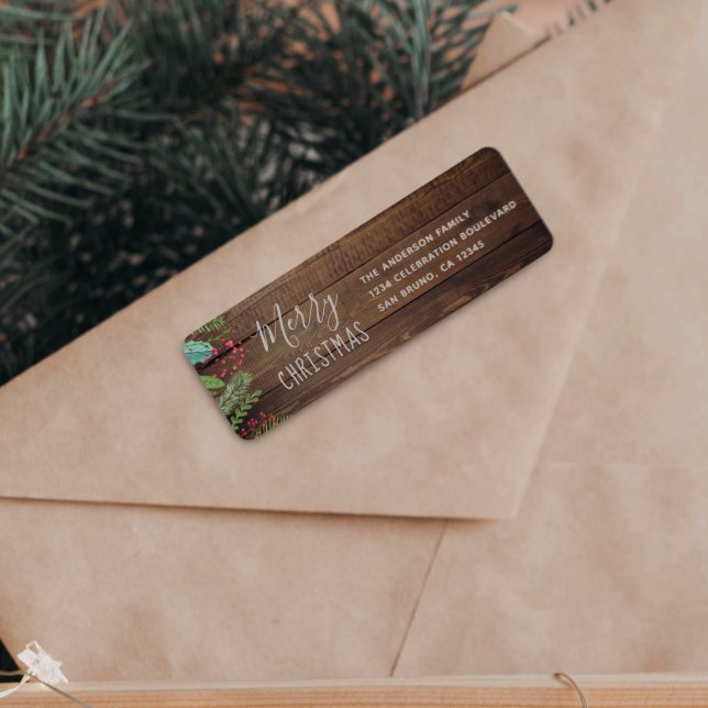 Rustikale Wood Holly & Pine Weihnachtsfeier (The Return Address Label Mock-up)