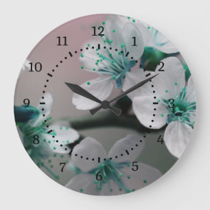 Rustikale zeitgenössische Aquamarine Blume Große Wanduhr