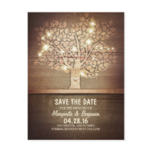 Rustikaler Baum und Lichterfolge Save the Date