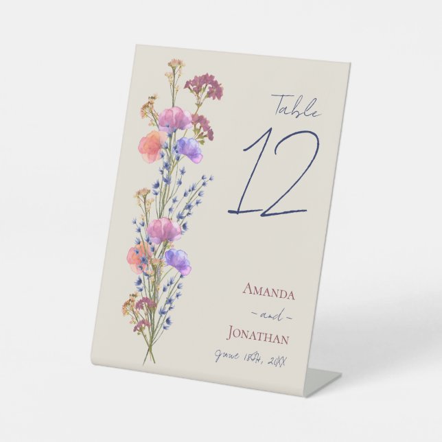 Rustikaler Beige Akryllischer Blumentisch Nr. Sockelschild (Vorderseite)