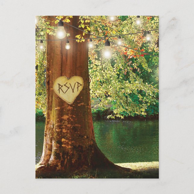 Rustikaler Bergsee Twinkle Lights Hochzeit RSVP Einladungspostkarte (Vorderseite)