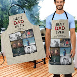 Rustikaler bester Vater je Vatertag 6 FotoCollage Schürze<br><div class="desc">Rustikaler Bester Vater je Vatertag 6 FotoCollage Schürze. Rustikal beige Hintergrund mit 6 Fotos und bestem Vater je in der modernen Typografie. Personalisieren Sie die Schürze mit Ihren Fotos und Namen. Großartiges Geschenk und ein süßer Sake für einen Vater oder Großvater am Vatertag,  Geburtstag oder Weihnachten.</div>