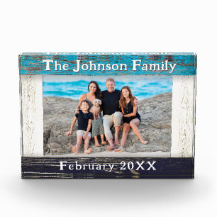 Rustikaler blauer Holzrahmen Familienname  Fotoblock