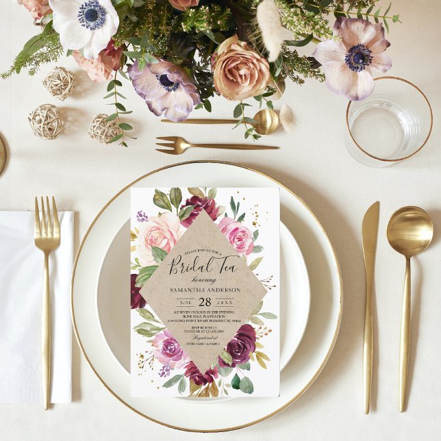 Rustikaler Burgundy Kraft farbiger Blumenrahmen Einladung (Von Creator hochgeladen)