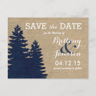Rustikaler Burlap Pine Trees Winter Save the Date Ankündigungspostkarte