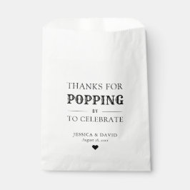 Rustikaler Dank für Popping bei Popcorn Wedding Geschenktütchen