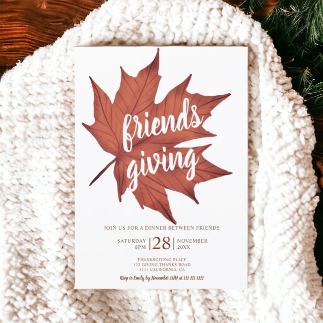 Rustikaler Erntedank aus rotem Ahornblatt Einladung (Rustic red brown maple leaf thanksgiving invitation)