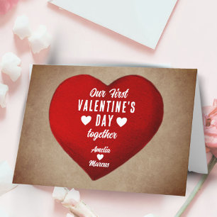 Rustikaler erster Valentinstag zusammen rote Herz Feiertagskarte