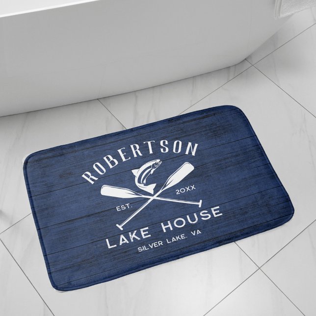 Rustikaler Familienname Lake House Navy Blue Wood Badematte (Von Creator hochgeladen)