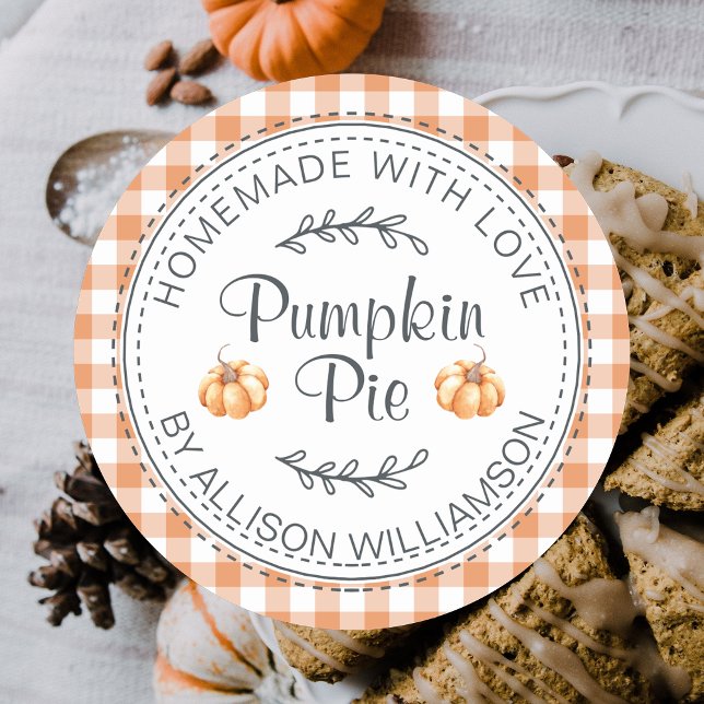 Rustikaler, hausgemachter Pumpkin Pie Orange Karo Runder Aufkleber (Von Creator hochgeladen)