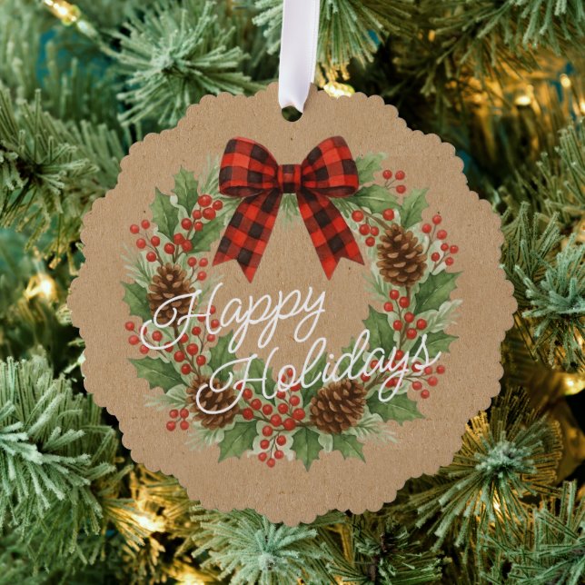 Rustikaler Holly Wreath Red Black Checkered Bow Ornament Karte (Insitu (Baum))