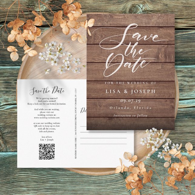 Rustikaler Holz-QR-Code-Script Save-the-Date Postkarte (Rustic Wood QR Code Script Save the Date Postcard
)