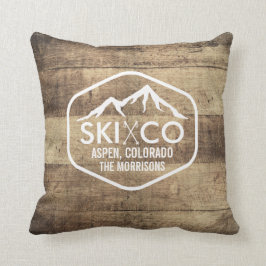 Rustikaler hölzerner Ski Polen u. Berg Aspen Kissen
