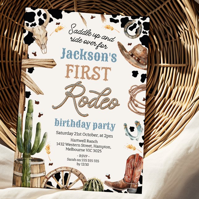 Rustikaler Kuhdruck Western Erste Rodeo 1. Geburts Einladung (Editable Boys 1st Rodeo Birthday Party Cowboy Birthday Party Invitation Wild West Cowboy )