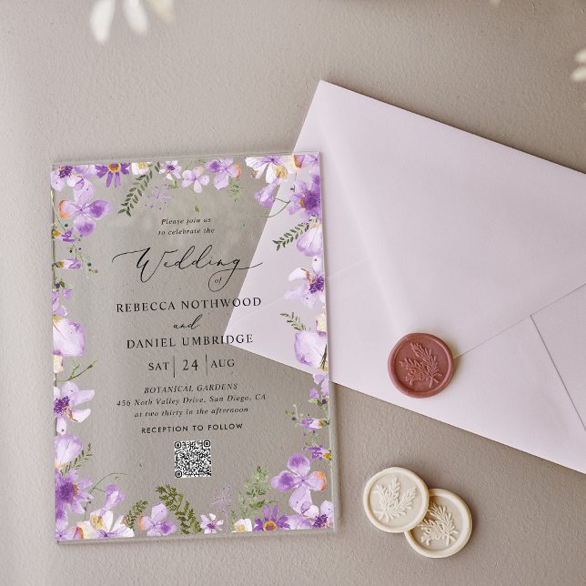Rustikaler QR Code Purple Flowers Hochzeit Acryleinladungen (Von Creator hochgeladen)
