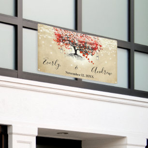 Rustikaler Roter Herzleaf Tree auf der Schwarzen H Banner