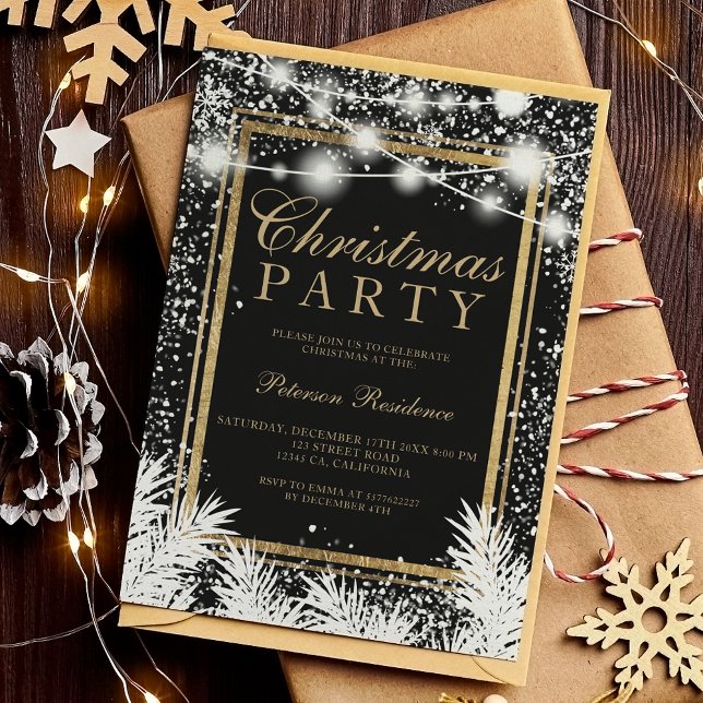 Rustikaler Schnee schwarze Weihnachtskiefer-Saiten Einladung (Rustic snow black Christmas pine string lights Invitation)