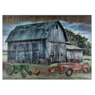 Rustikaler Stallbetrieb LKW-Rennfahrer Hen Schneidebrett