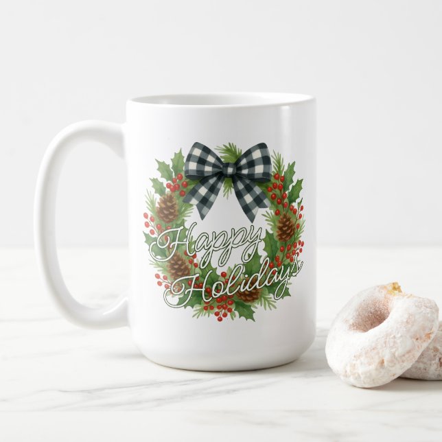 Rustikaler Stechpalmenkranz mit weiß-schwarzem Kar Kaffeetasse (Mit Donut)