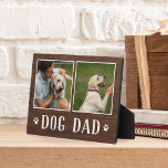 Rustikaler Vater für zwei Fotos Fotoplatte<br><div class="desc">Das hübsche Holzschild für den Vatertag oder Geburtstag zeigt zwei Fotos nebeneinander auf einem rustikalen Hintergrund mit "Hund-Vater" darunter.</div>