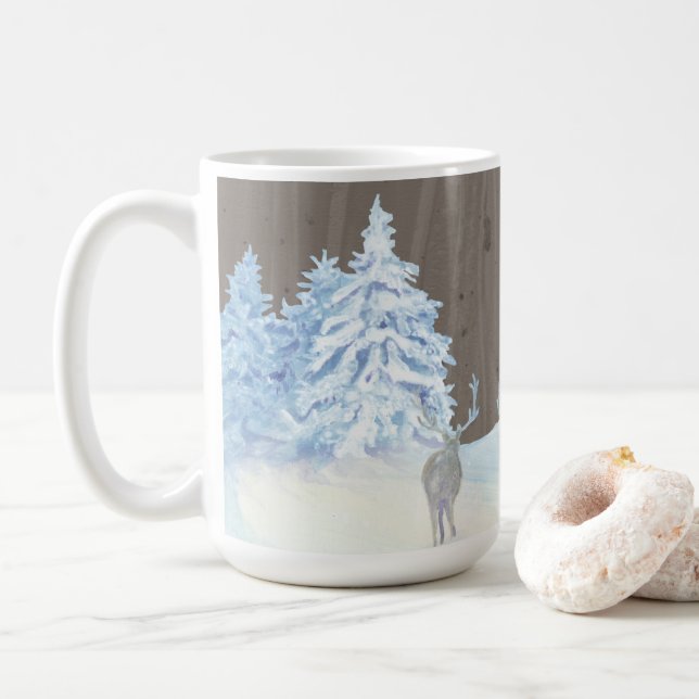 Rustikaler Waldschnee träumt weiße Weihnachten Kaffeetasse (Mit Donut)