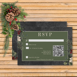 Rustikaler Winter Berries & Pine Black QR Code RSVP Karte