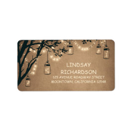 rustikales Adressetikett mit Saitenleuchten, die m