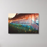 Rustikales altes Landstall Porch Vintag