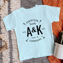 Rustikales Arrow-Monogram-Bauernhaus