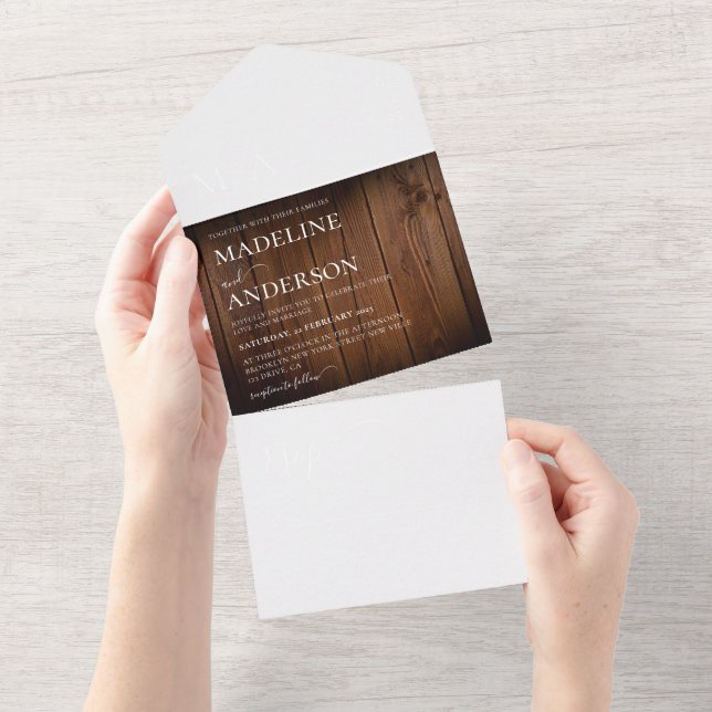 Rustikales Barnholz Monogrammiert 2 Foto uAwg Wedd All In One Einladung (Abreißtisch)