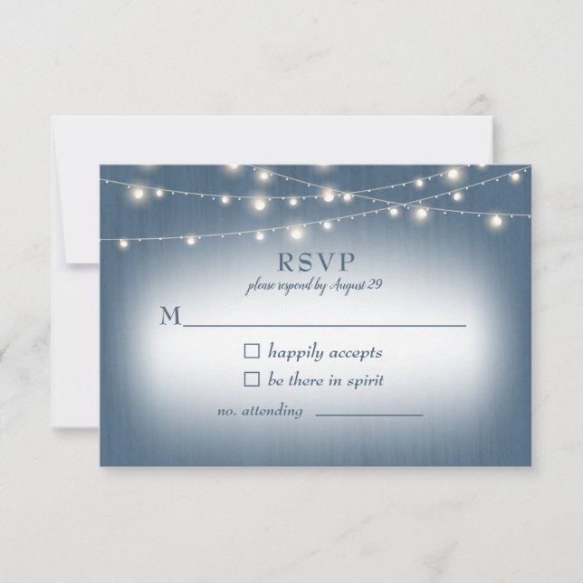 Rustikales Bauernhaus Dusty Blue Lights Wedding RS RSVP Karte (Vorderseite)