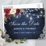 Rustikales blaues Holz Leuchten Jars floral Save t Ankündigungspostkarte<br><div class="desc">Rustikal blaues Holz String Lights Mason Jars Lace Watercolor Burgundy Blumenmuster Save the Date Postcard - Printing Back</div>