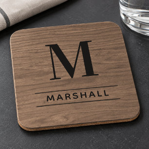 Rustikales braunes Holz-Serif-Monogramm Name Getränkeuntersetzer