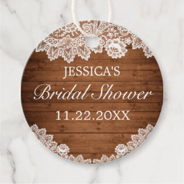 Rustikales Brautparty aus Holz und Weißspitzen Geschenkanhänger