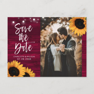 Rustikales Burgund-Sonnenblumen-Foto Save the Date Postkarte