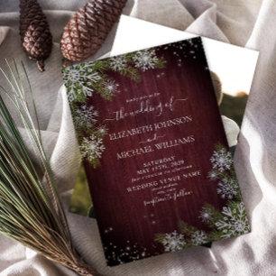 Rustikales Burgundy Silver Winter Wood Foto Weddin Einladung