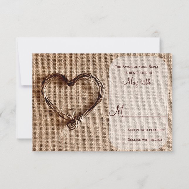 Rustikales Country Burlap Twine Heart Wedding RSVP Karte (Vorderseite)