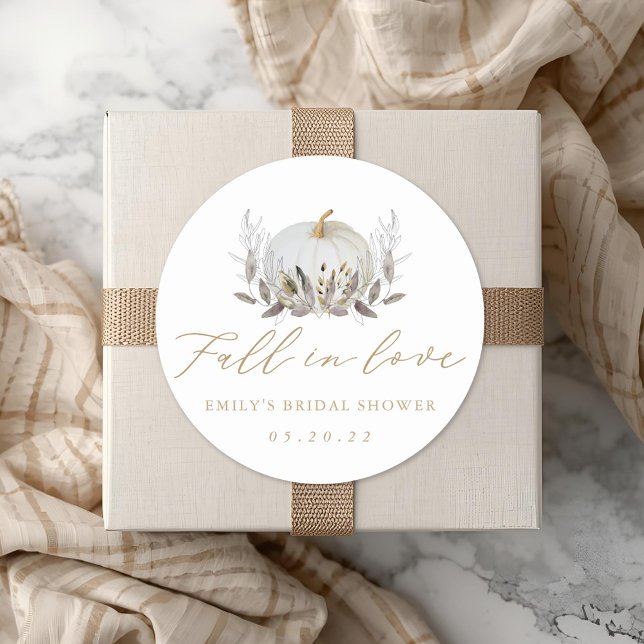 Rustikales Elegante Fall in Liebe Brautparty Gefal Runder Aufkleber (Von Creator hochgeladen)