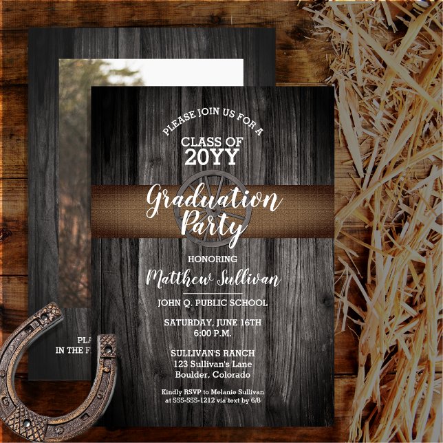 Rustikales Fahrzeug-Klassenjahr Einladung (Rustic Wagon Wheel and Barnwood Class Year Graduation Party Invitation -- Print and/or Download)