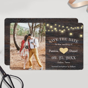 Rustikales Foto mit Holzstreichen Save The Date