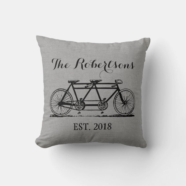 Rustikales Grey Vintag Bicycle Wedding Monogram Kissen (Vorderseite)