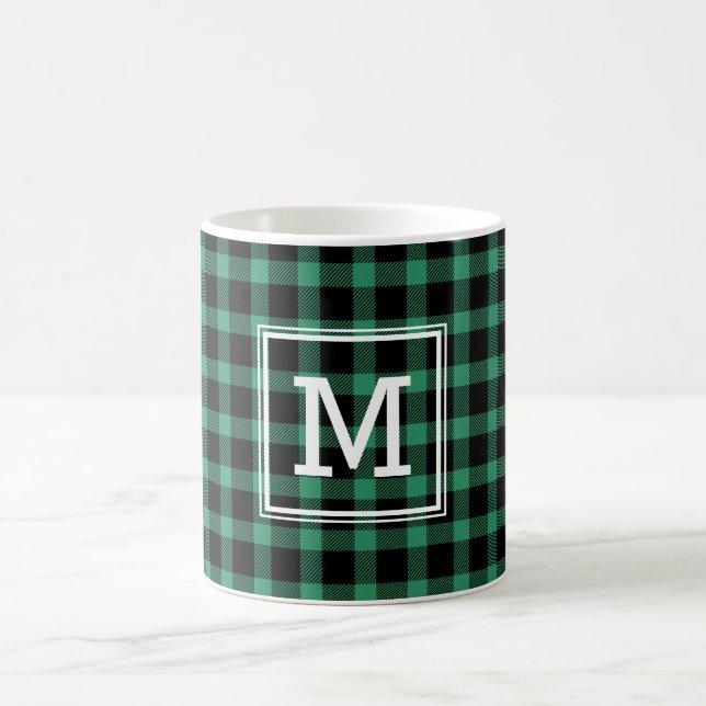 Rustikales, grünes, Kariertes Buffalo-Monogramm Kaffeetasse (Mittel)