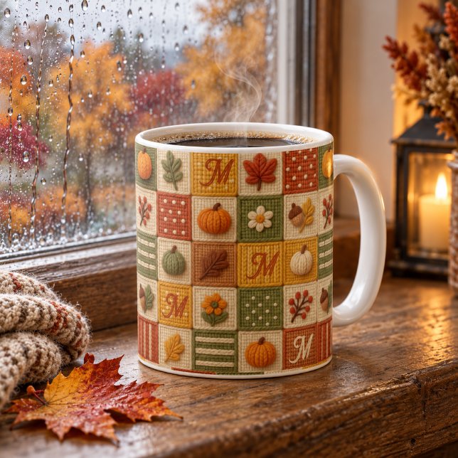 Rustikales Herbst-Patchwork-Kürbis-Monogramm Kaffeetasse (Von Creator hochgeladen)