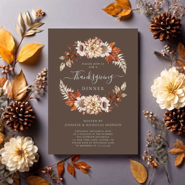 Rustikales Herbstfloral Erntedank Abendessen Einladung (Rustic Brown Fall Floral Thanksgiving Dinner Invitation)