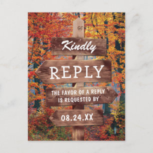 Rustikales Herbstwoodland Hochzeit RSVP Einladungspostkarte