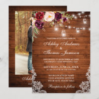 Rustikales Hochzeitsholz Jars Lace Floral Foto