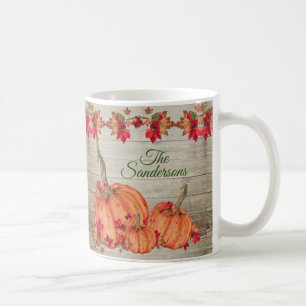 Rustikales Holz Herbst Orange Pumpkins Herbstlaub Kaffeetasse